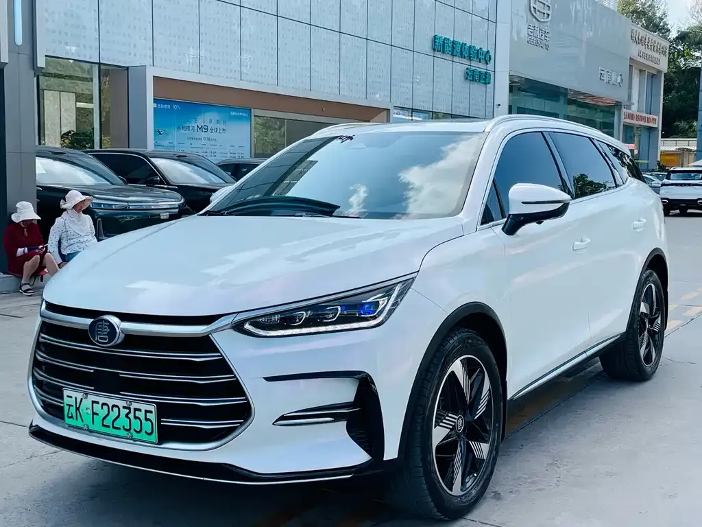 BYD Tang New Energy — фото 1