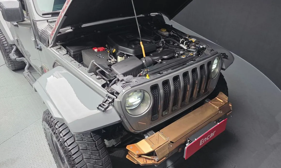 Jeep Wrangler — фото 10