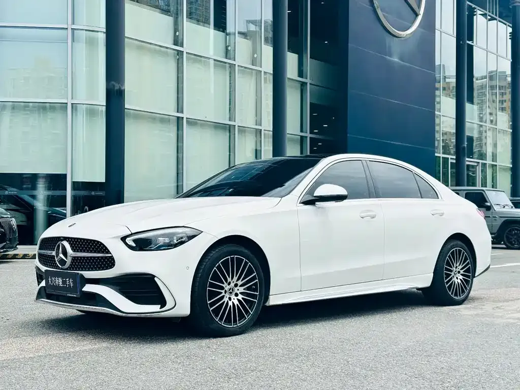 Mercedes-Benz C-Class — фото 1