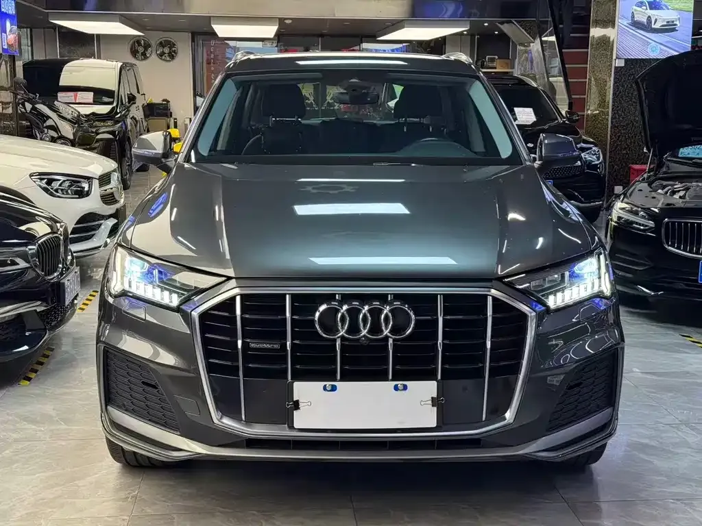 Audi Q7 — фото 2
