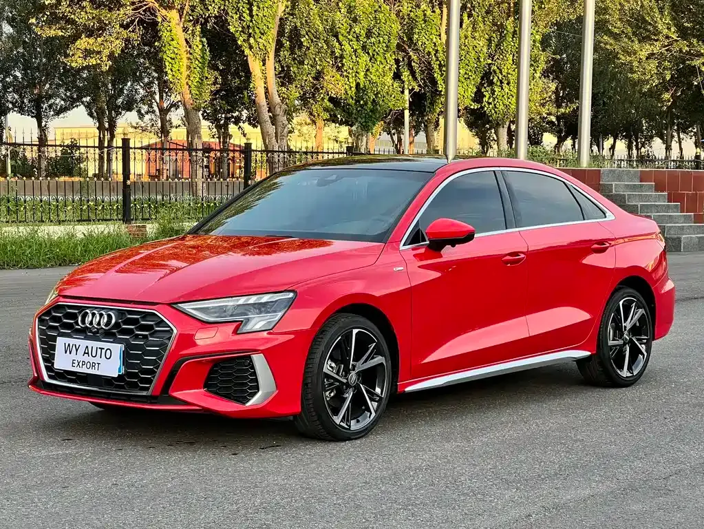 Audi A3 — фото 1