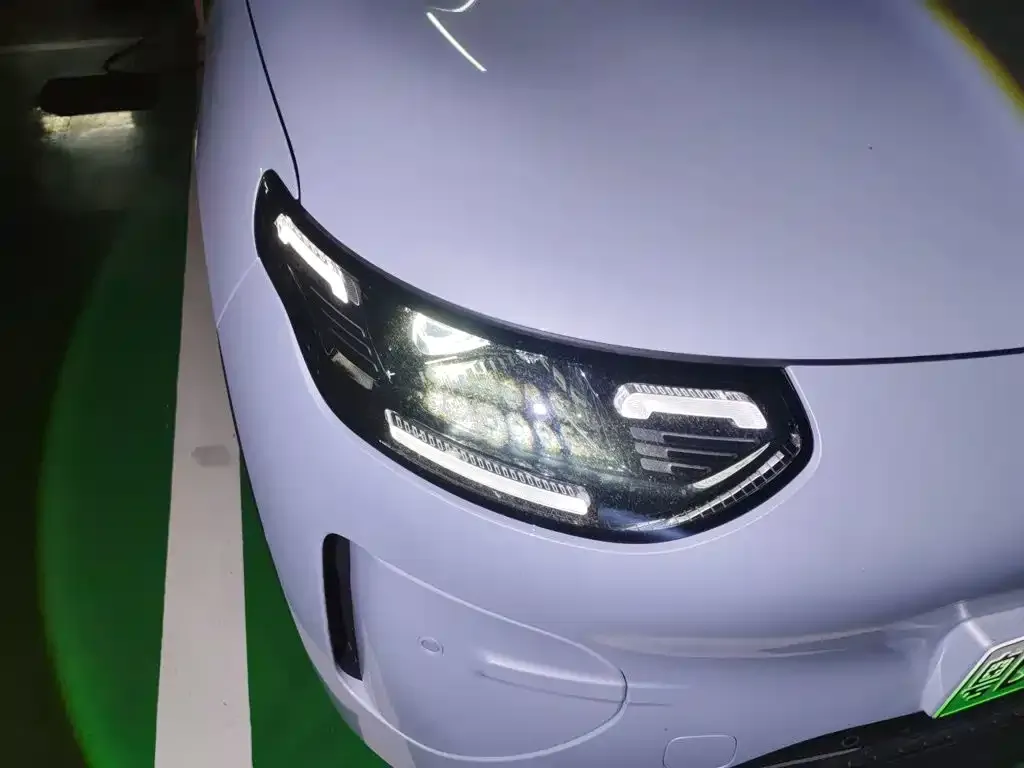 Leapmotor 零跑A10 — фото 3