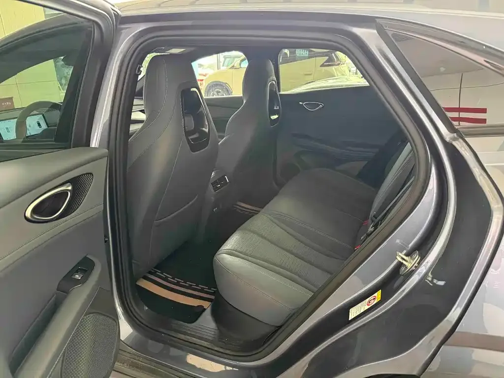 BYD Seal 06GT — фото 8