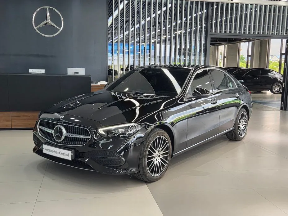 Mercedes-Benz C-Class — фото 1