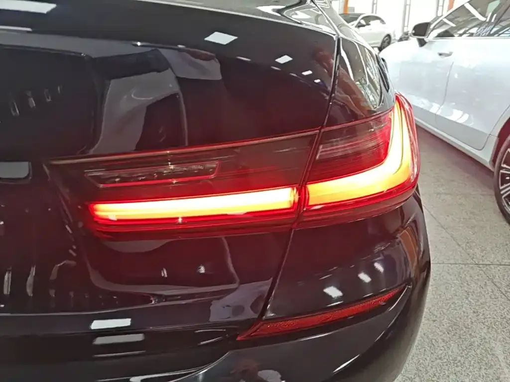 BMW 3 Series — фото 10