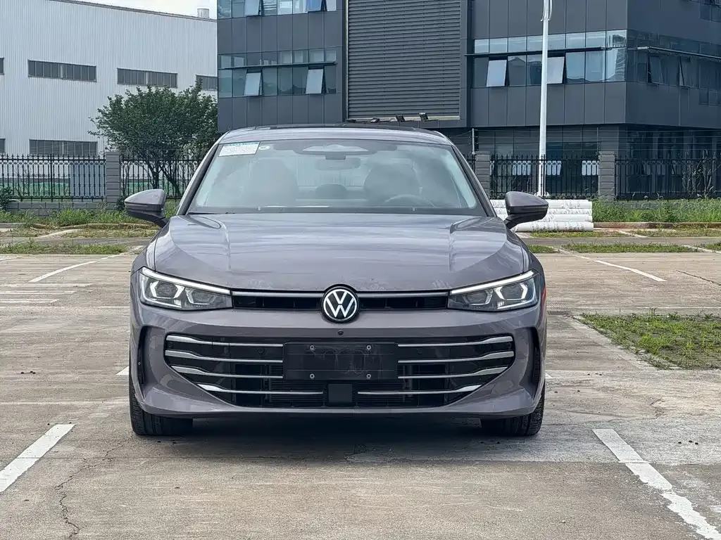Volkswagen Passat — фото 7