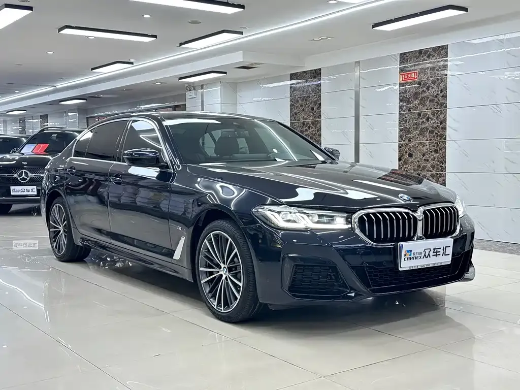 BMW 5 Series — фото 4