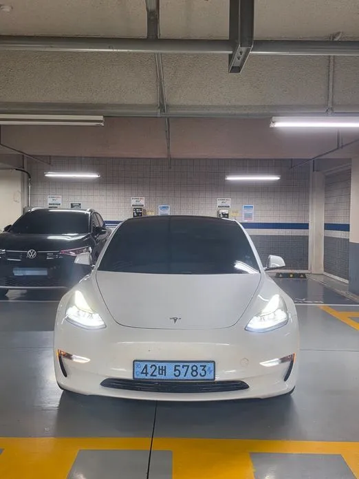 Tesla Model 3 — фото 2
