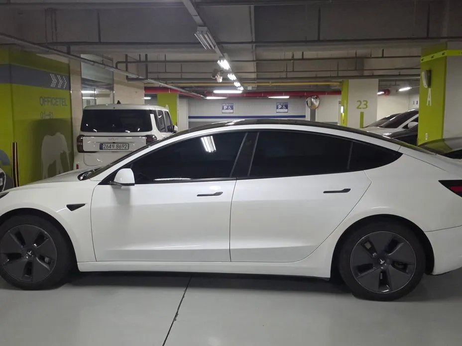 Tesla Model 3 — фото 10