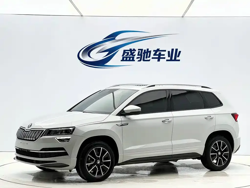 Skoda Karoq — фото 1