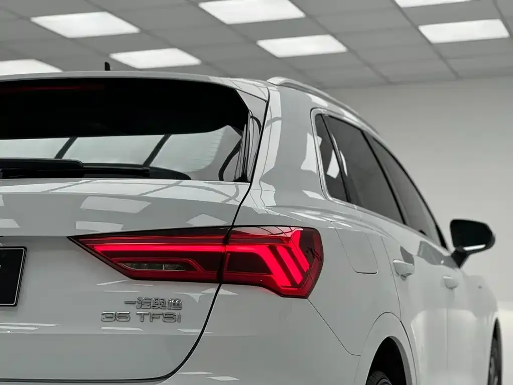 Audi Q3 — фото 4