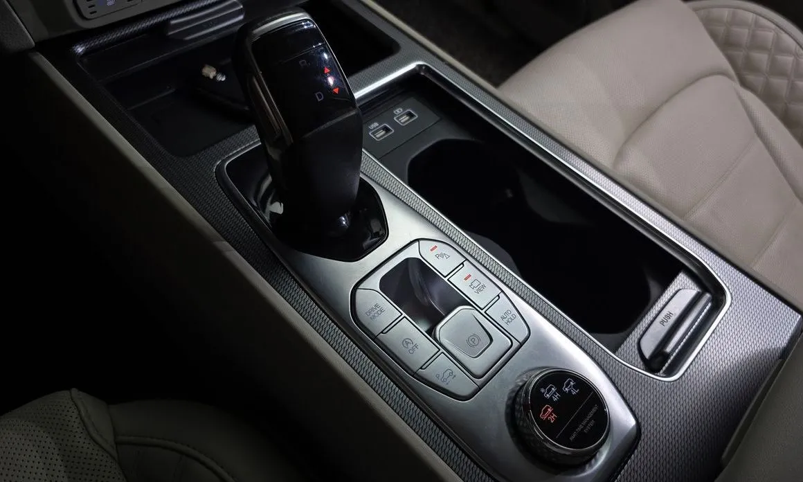 KG Mobility (Ssangyong) Rexton — фото 8