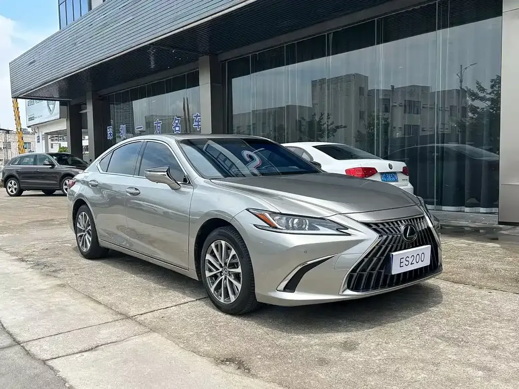 Lexus ES — фото 3