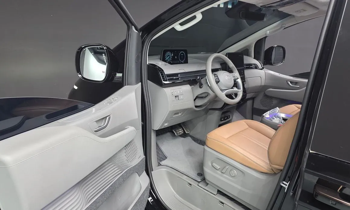 Hyundai Staria — фото 9