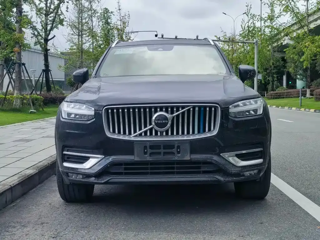 Volvo XC90 — фото 3