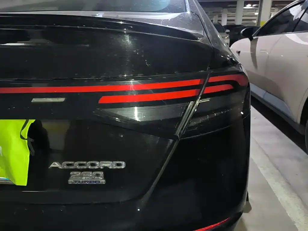 Honda Accord — фото 6