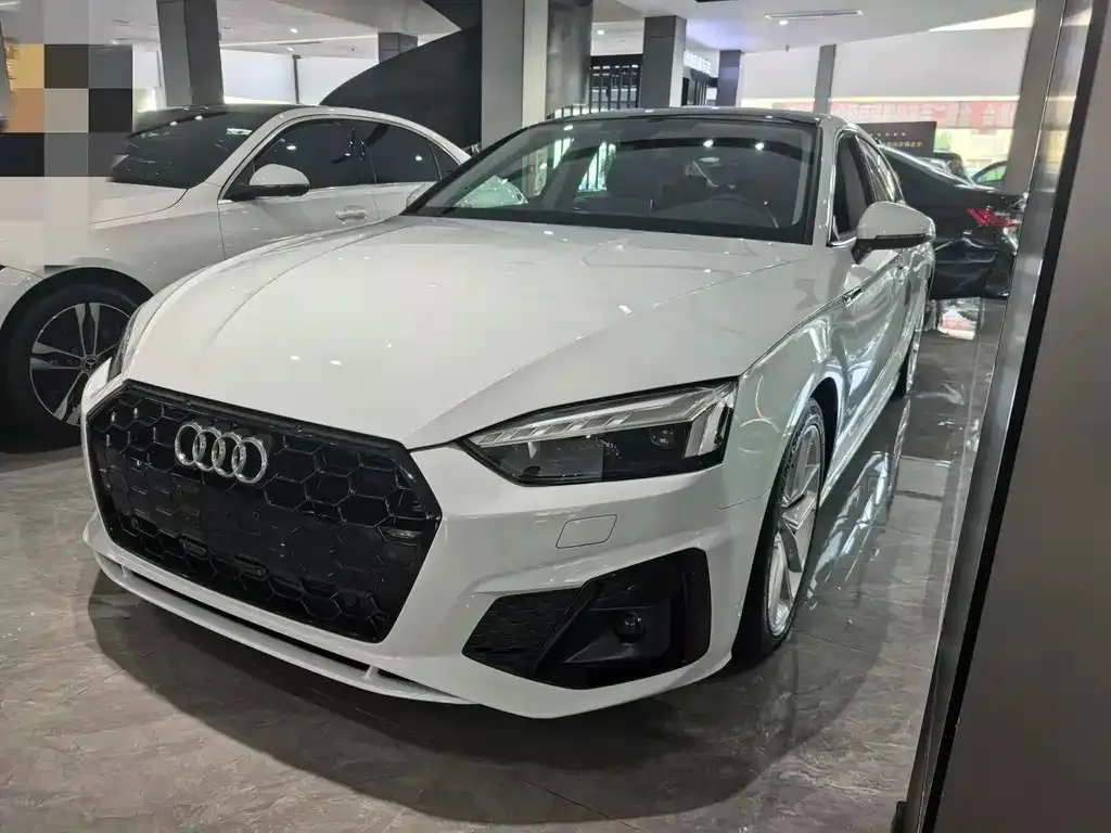 Audi A5 (Import) — фото 1
