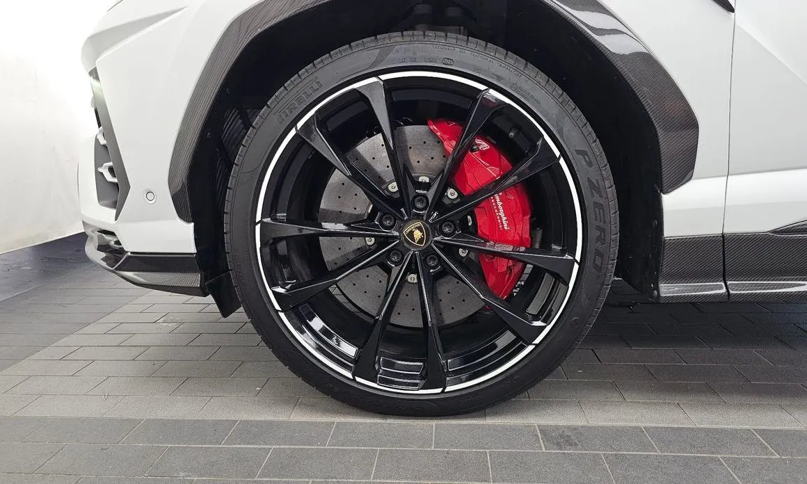 Lamborghini Urus — фото 10