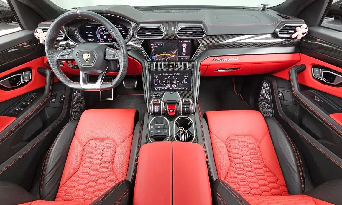 Lamborghini Urus — фото 9