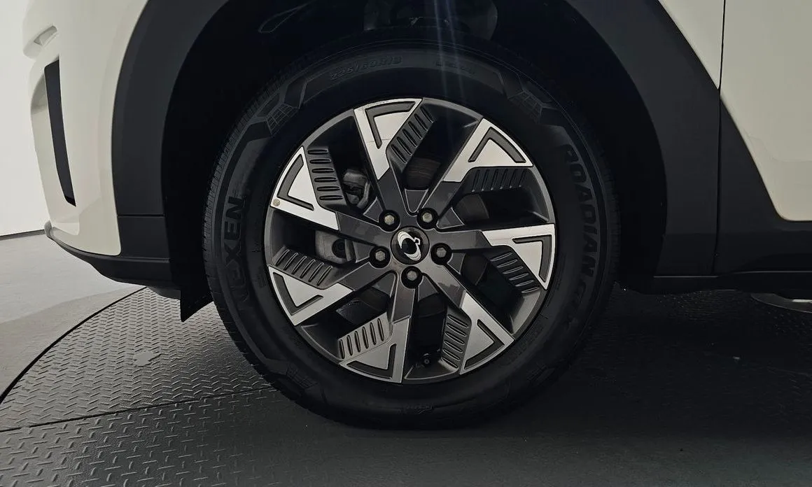 KG Mobility (Ssangyong) Torres — фото 9