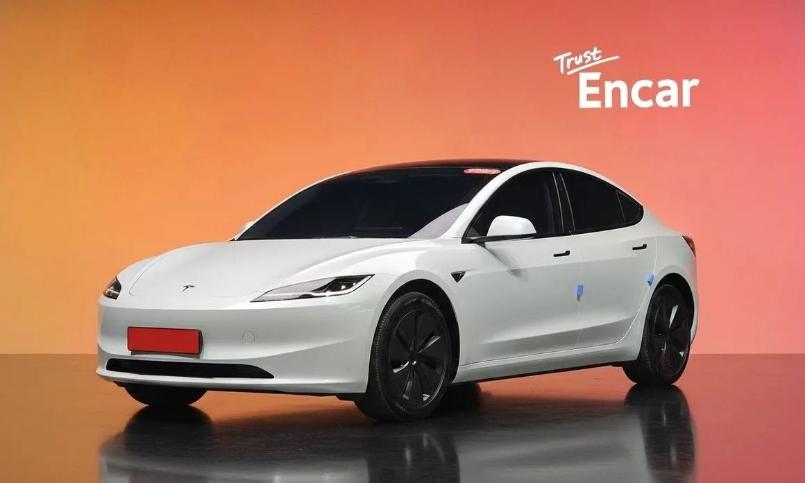 Tesla Model 3 — фото 1