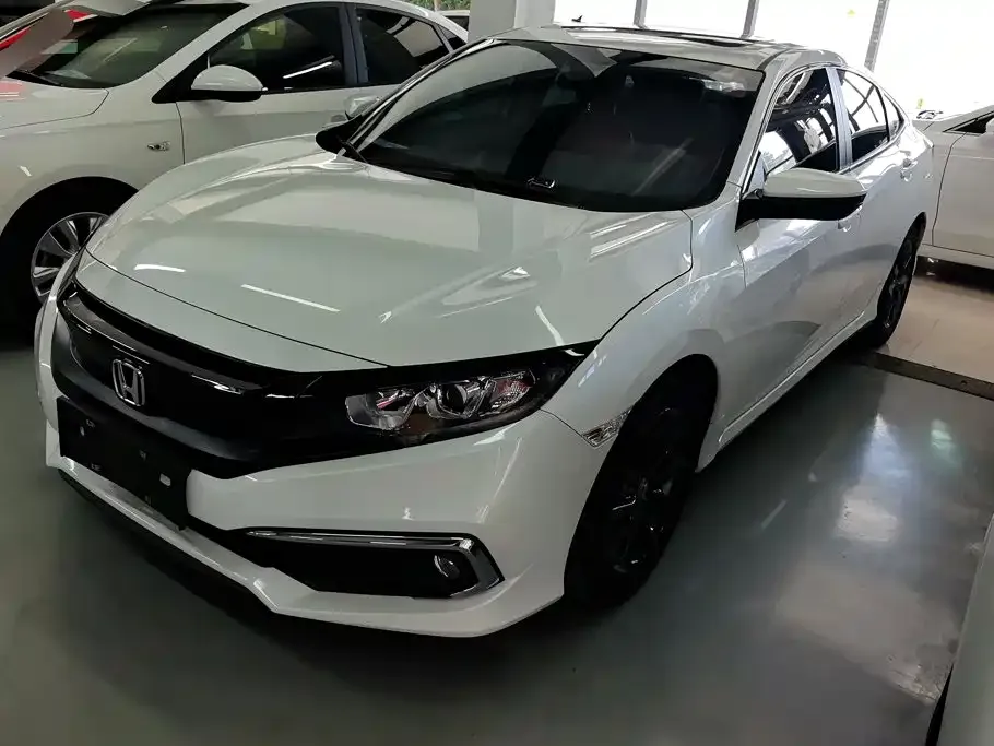 Honda Civic — фото 1