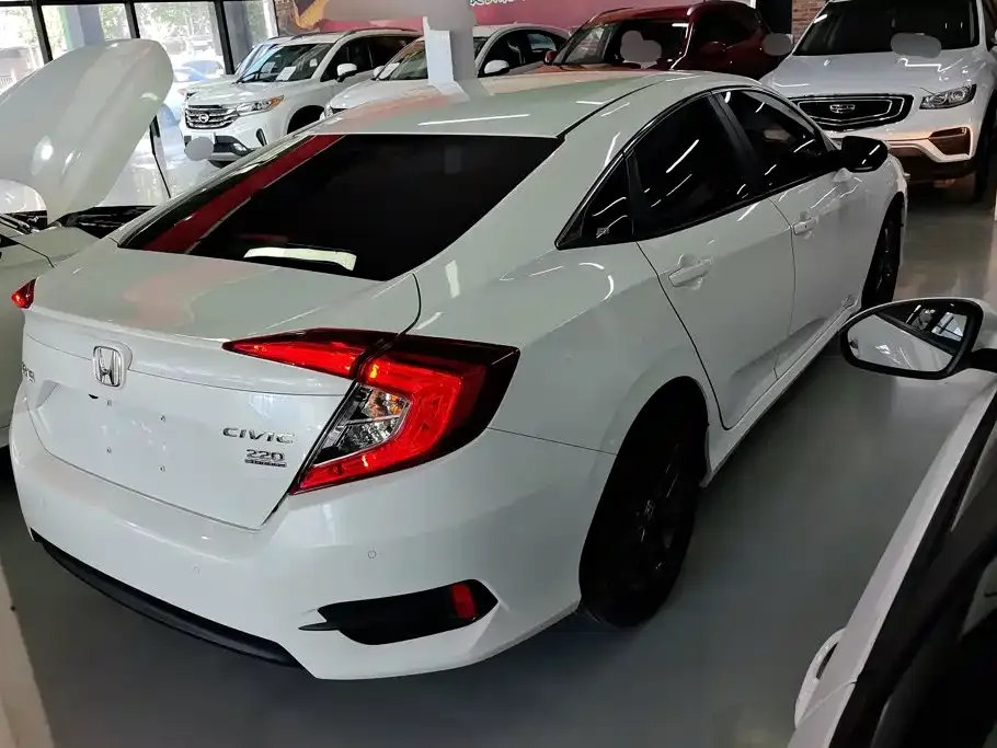 Honda Civic — фото 6