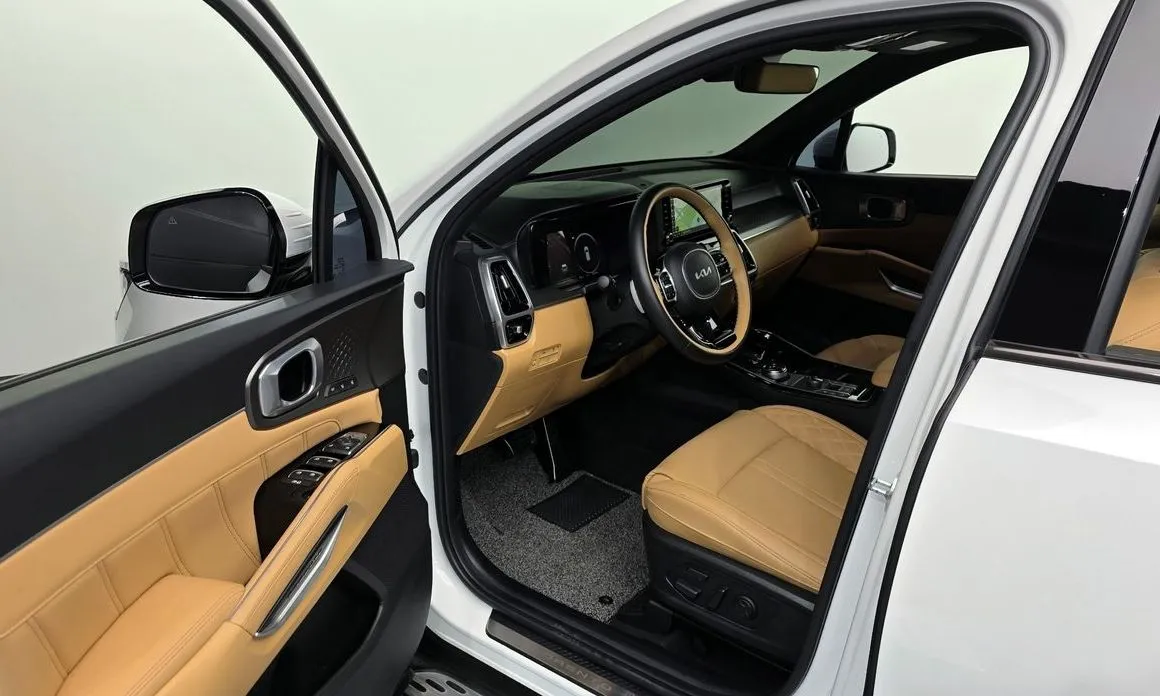 Kia Sorento — фото 7
