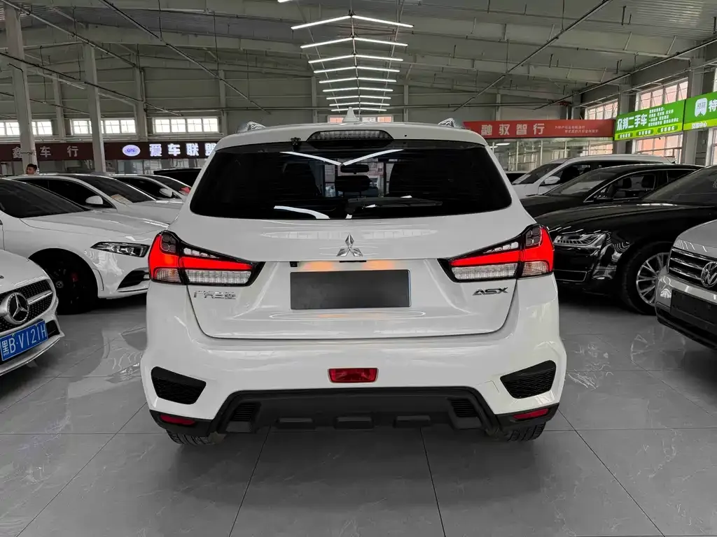 Mitsubishi ASX — фото 9