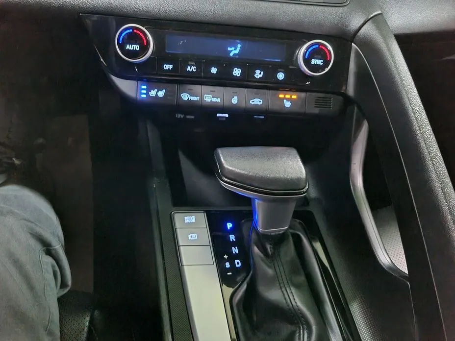 Hyundai AVANTE — фото 2