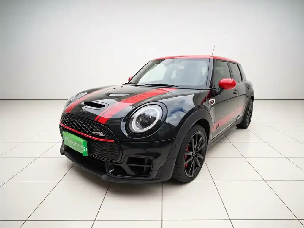 MINI Clubman JCW — фото 1