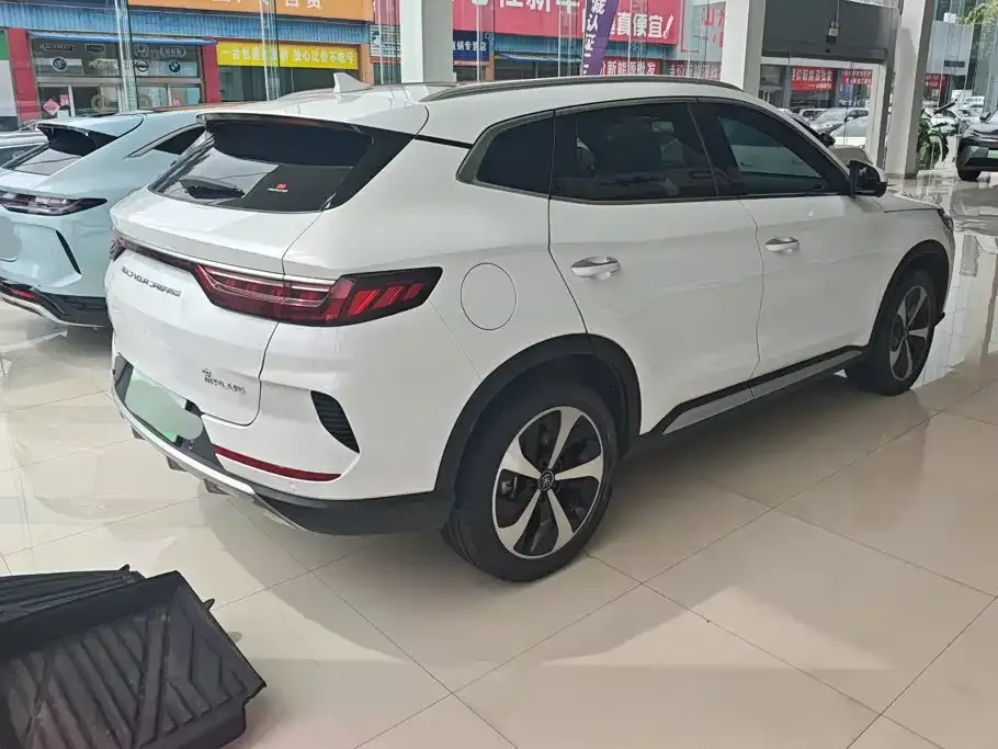 BYD PLUS New Energy — фото 3