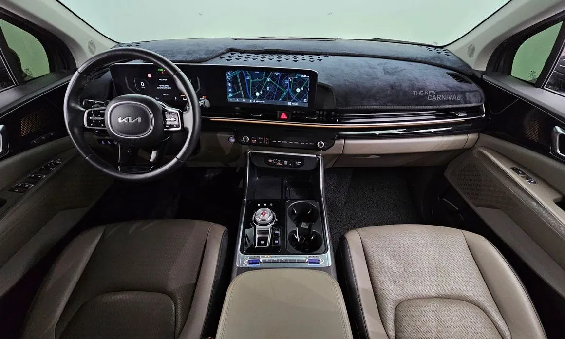 Kia Carnival — фото 10