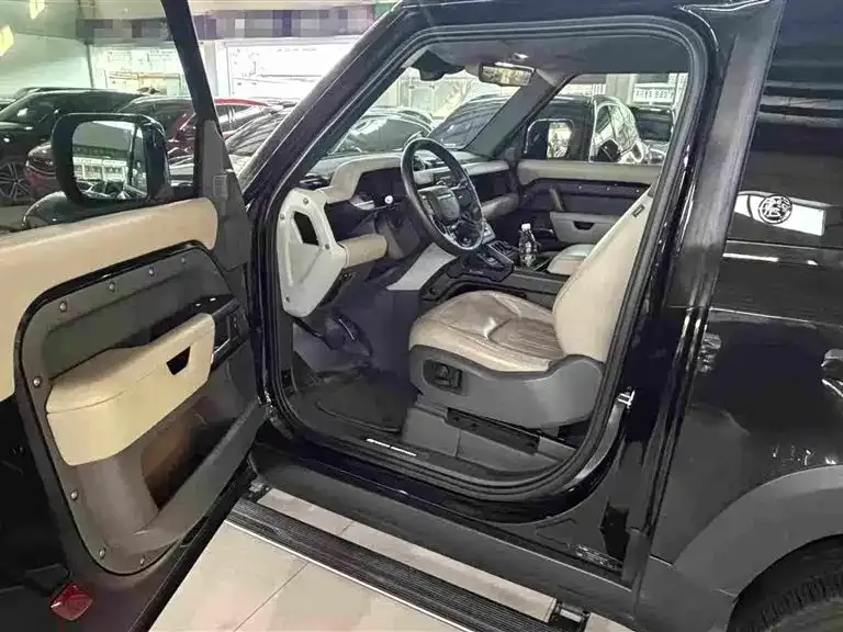 Land Rover Defender — фото 5