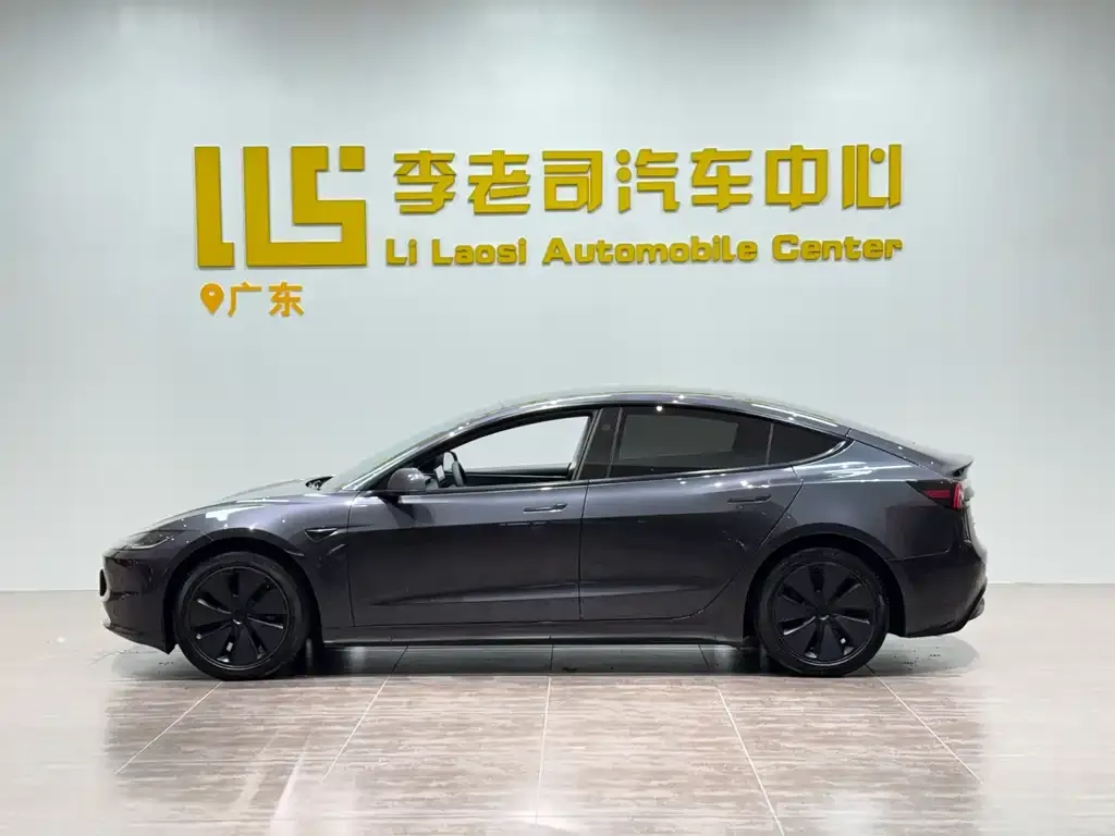 Tesla Model 3 — фото 3