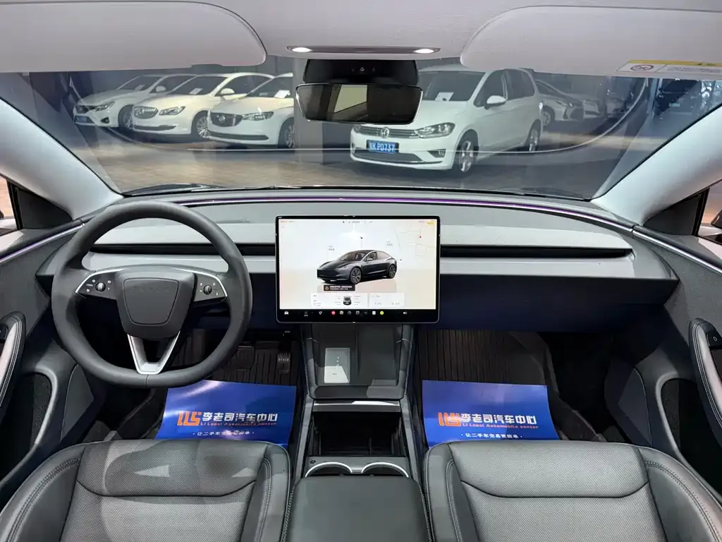 Tesla Model 3 — фото 9