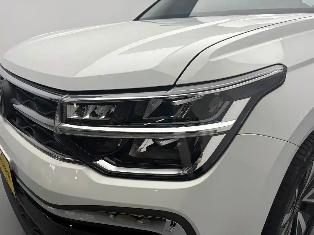 Volkswagen Tharu — фото 6