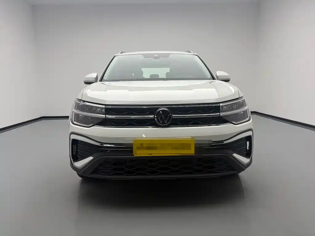 Volkswagen Tharu — фото 2