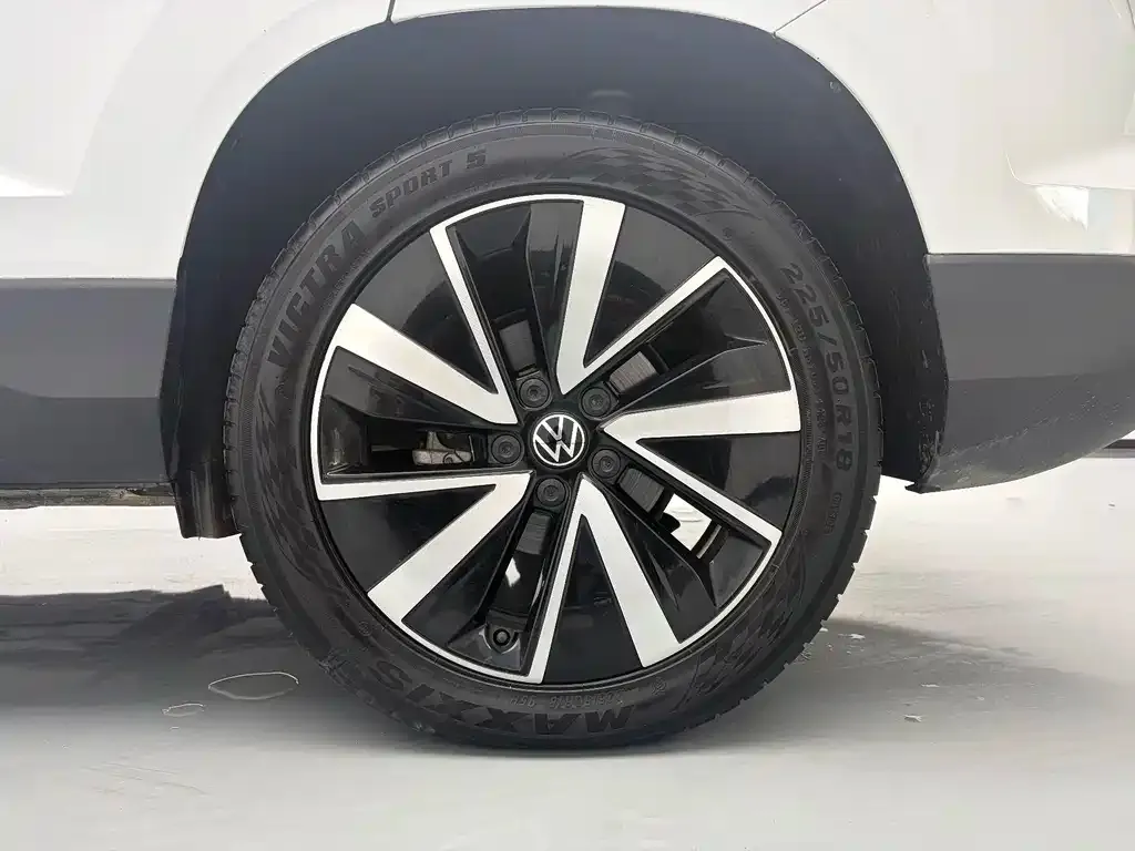 Volkswagen Tharu — фото 9