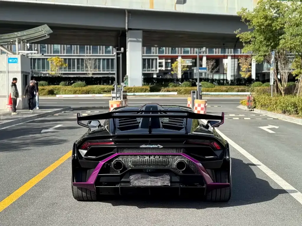 Lamborghini Huracan — фото 7
