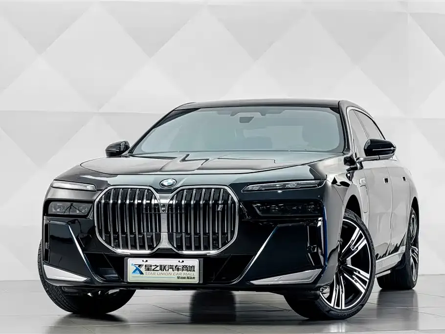 BMW i7 — фото 6