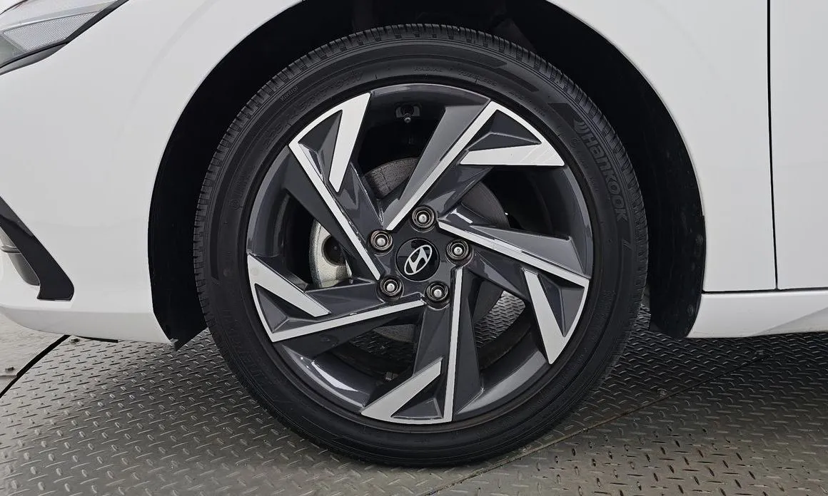 Hyundai AVANTE — фото 6