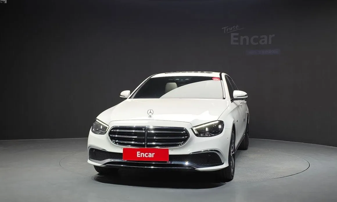 Mercedes-Benz E-Class — фото 5