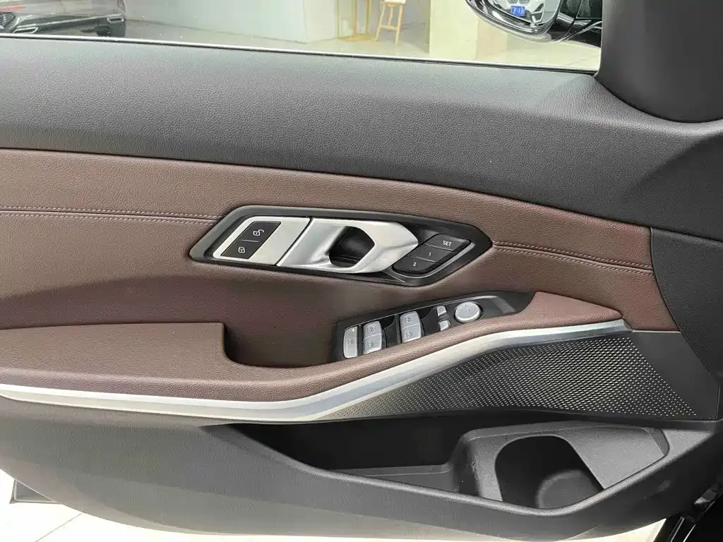 BMW 3 Series — фото 10