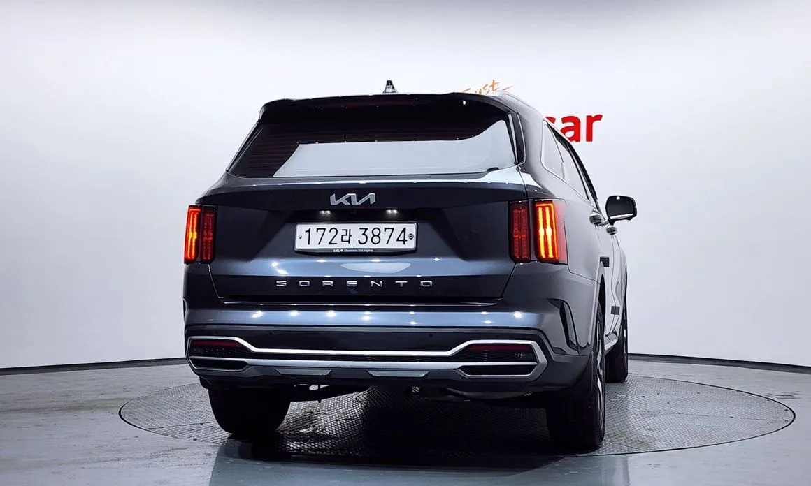 Kia Sorento — фото 8