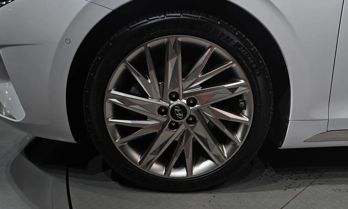 Hyundai Grandeur — фото 10