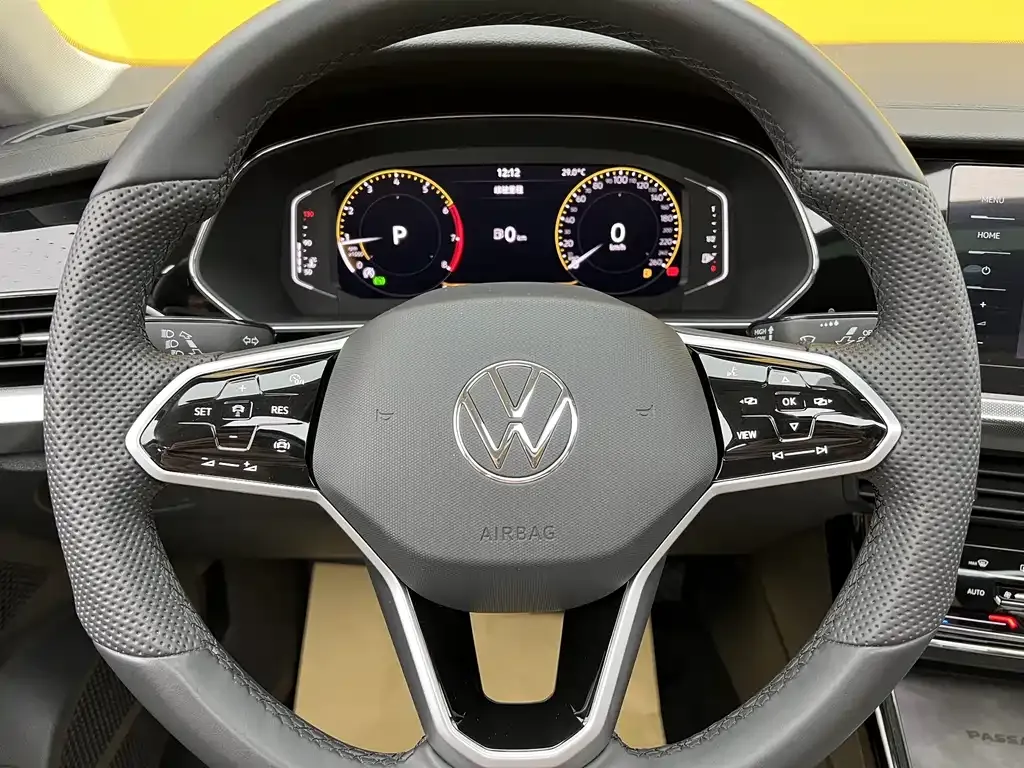Volkswagen Passat — фото 9