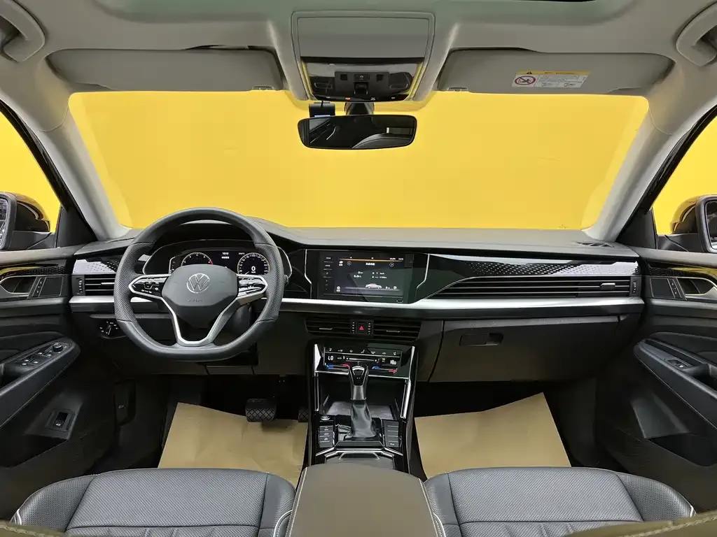 Volkswagen Passat — фото 8