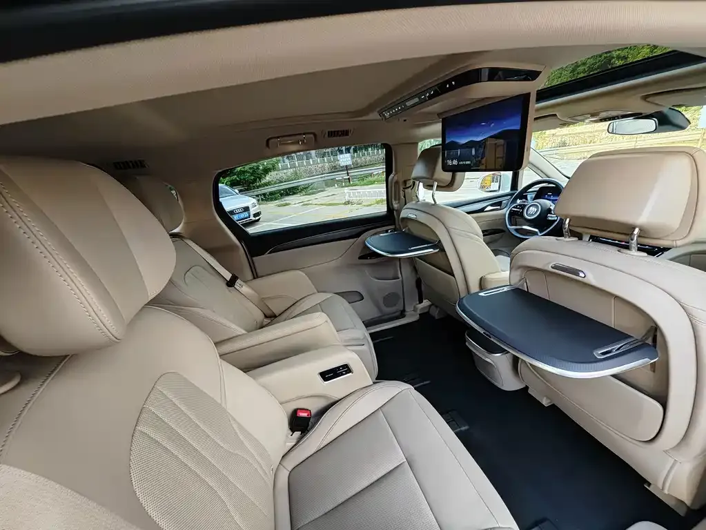 Buick GL8 Hybrid — фото 3