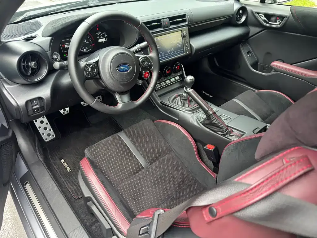 Subaru BRZ — фото 3